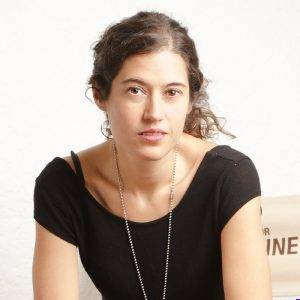 Cortesía directora