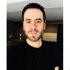 Cortesía director