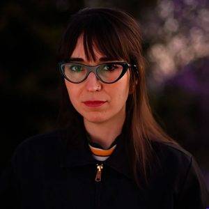 Cortesía directora