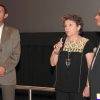 De derecha a izquierda, Mitl Valdez, Carmen Carrara y funcionario de TV UNAM, en el estreno de 200 AÑOS DESPUÉS, en el CCU-UNAM, cortesía director
