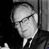 James A. Fitzpatrick, tomada de internet