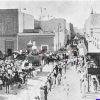Una procesión, el Carnaval en Mérida, tomada por Francisco Gómez Rul, publicada en "Yucatán Ilustrado". Archivos de la familia Barbachano Gómez Rul, proporcionados por don Fernando Eugenio Barbachano Herrero ©Mayaland
