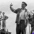 Roberto Gavaldón en el set. Archivo Cineteca Nacional