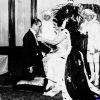 Guz Águila en escena de una obra de teatro, tomada de mediateca.inah.gob.mx, colección Archivo Casasola - Fototeca Nacional