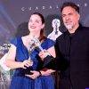 Alejandro González Iñárritu y Mónica Salazar, ganadores a mejor edición por "Bardo, falsa crónica de unas cuantas verdades", en la edición 65 del Premio Ariel 2023, cortesía director