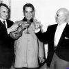 Ismael Rodríguez, Mario Moreno "Cantinflas" y acompañante, tomada de facebook.com/Ismael-Rodriguez-Ruelas