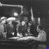 De izquierda a derecha, Pedro Armendáriz, Emilio Fernández y Roberto Rodríguez en el set de LA BANDIDA, archivo Cineteca Nacional