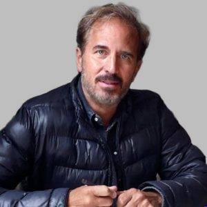 Cortesía director