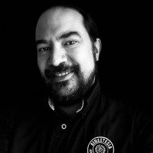 Cortesía director